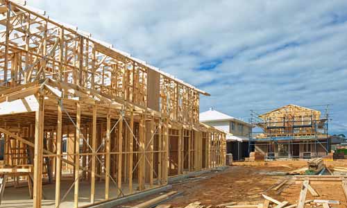 trade-risk-s_92899735-house-build