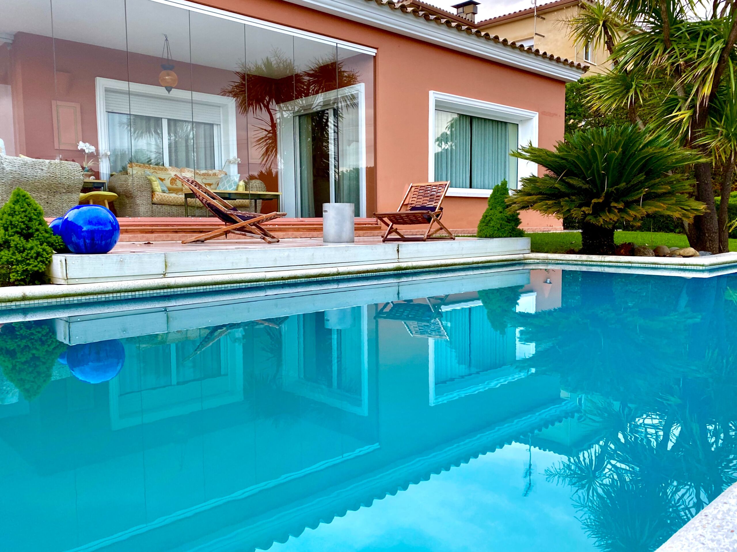 Pool image